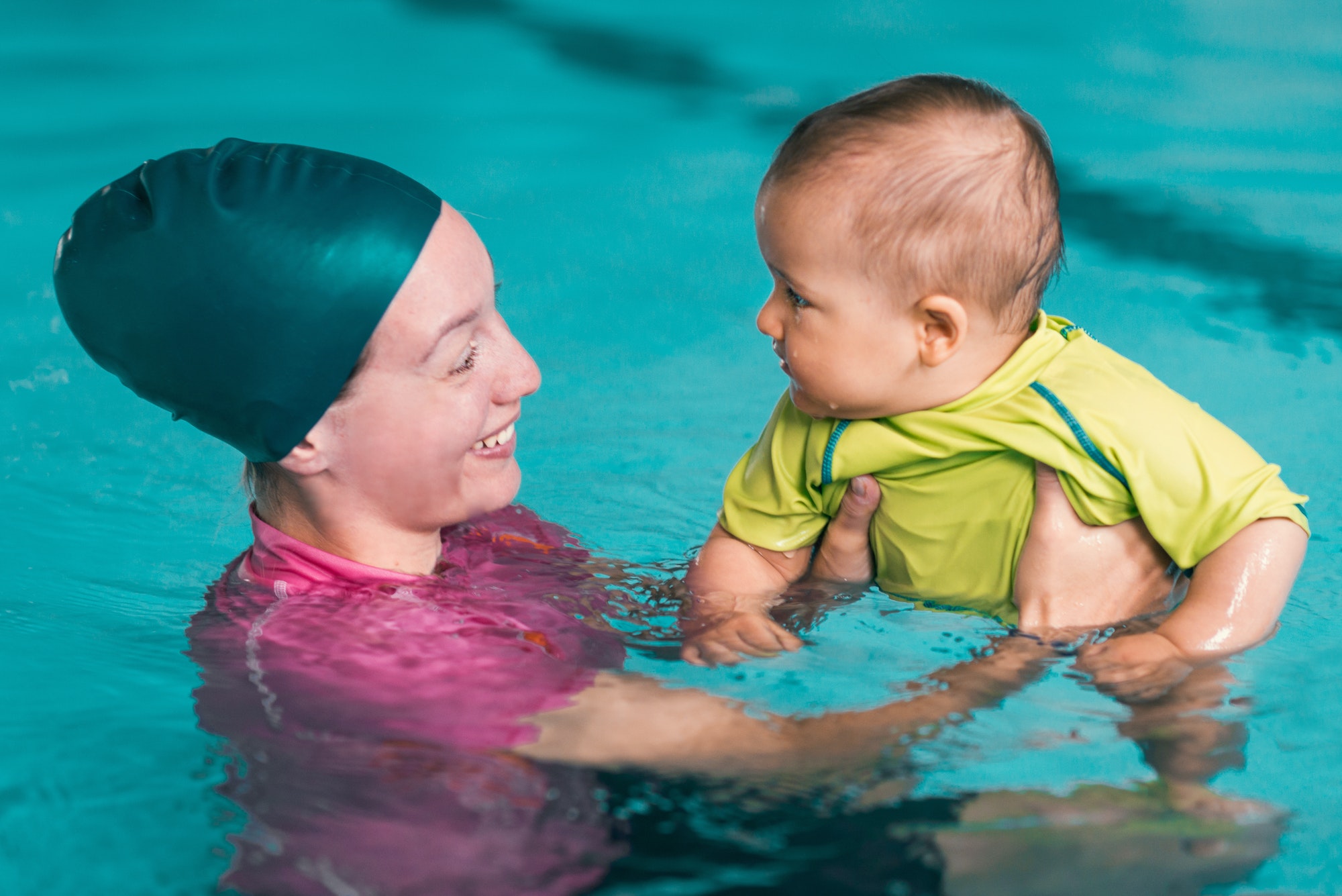 Corsi di nuoto per Neonati - Piscina Patronato